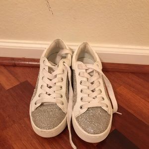 slSteve Madden rhinestone white gym shoes